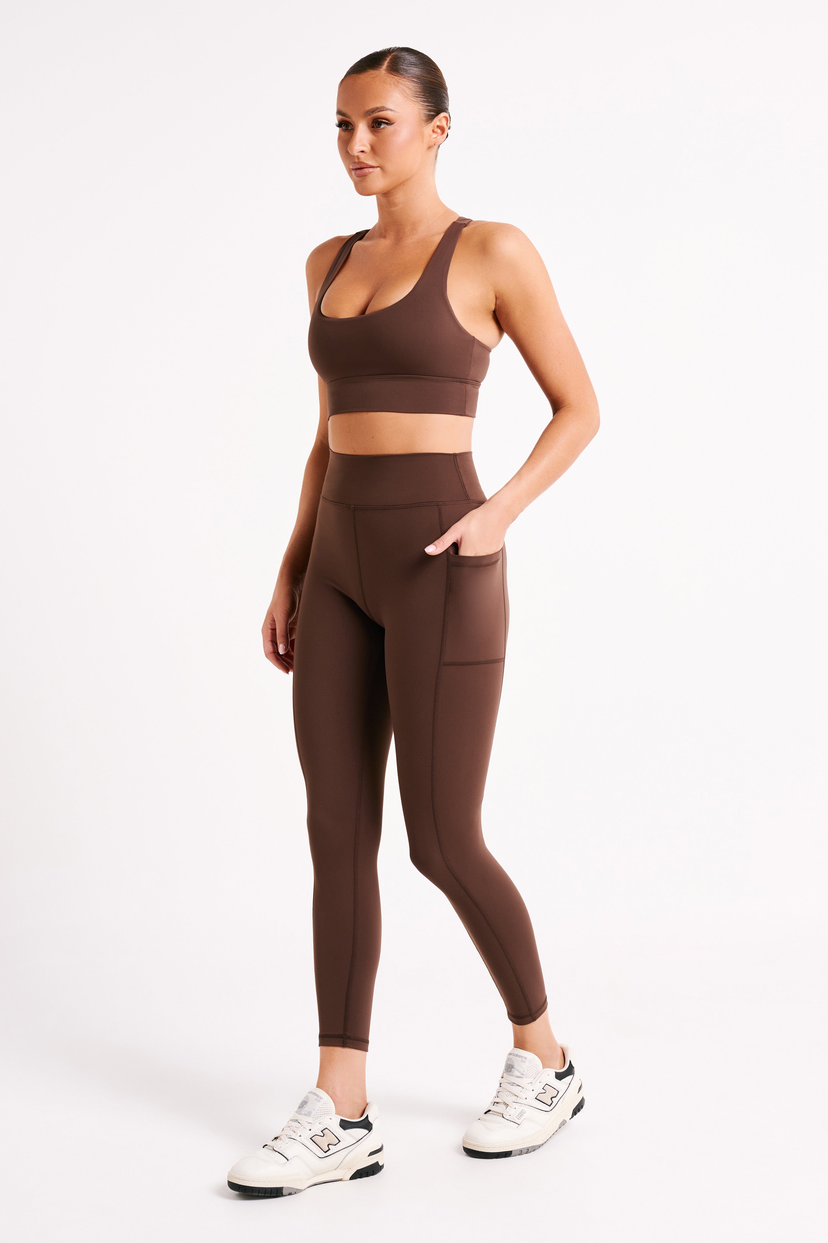 Briar V Back Leggings With Pockets - Dark Chocolate